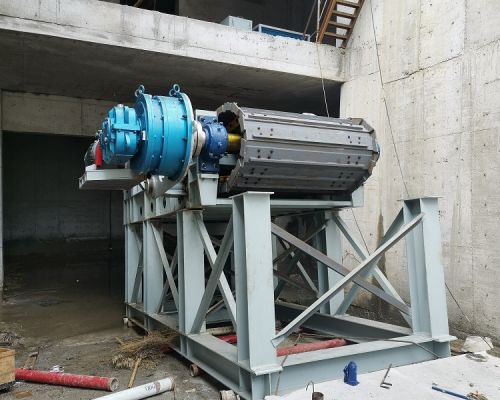 Z&aacute;sterov&yacute; pod&aacute;vač pre veľk&eacute; zaťaženie